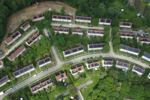 Inauguration de 3194 panneaux photovoltaïques dans le quartier Val Maria à Bruxelles